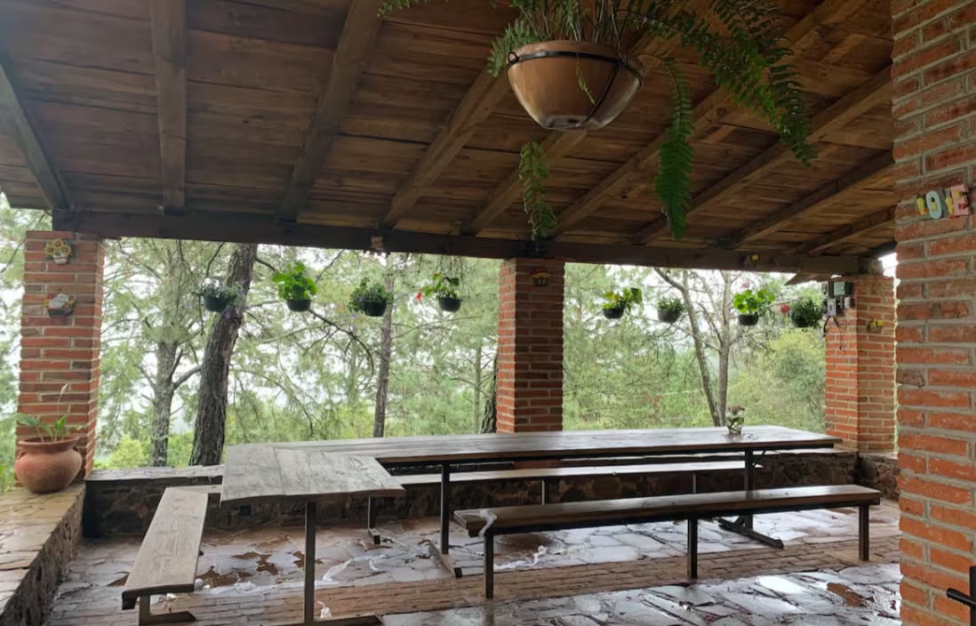 Comedor y terraza de la sede